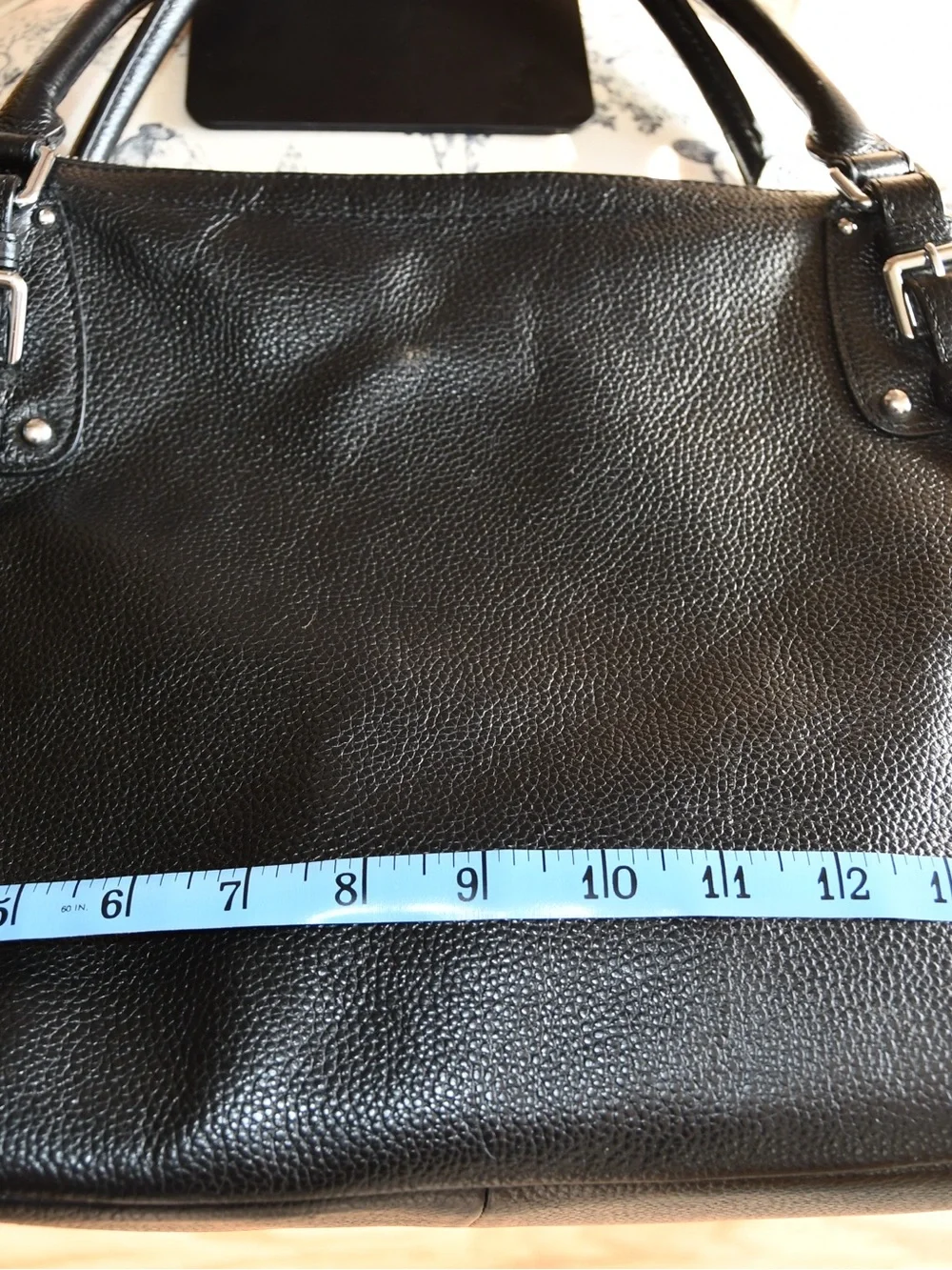 Elegant Black Leather Heshe Satchel Bag with Top Handles & Crossbody Strap